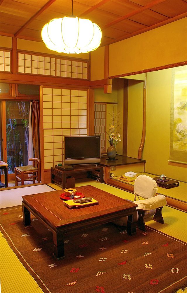 Seikoro Ryokan - Established In 1831 Киото Екстериор снимка