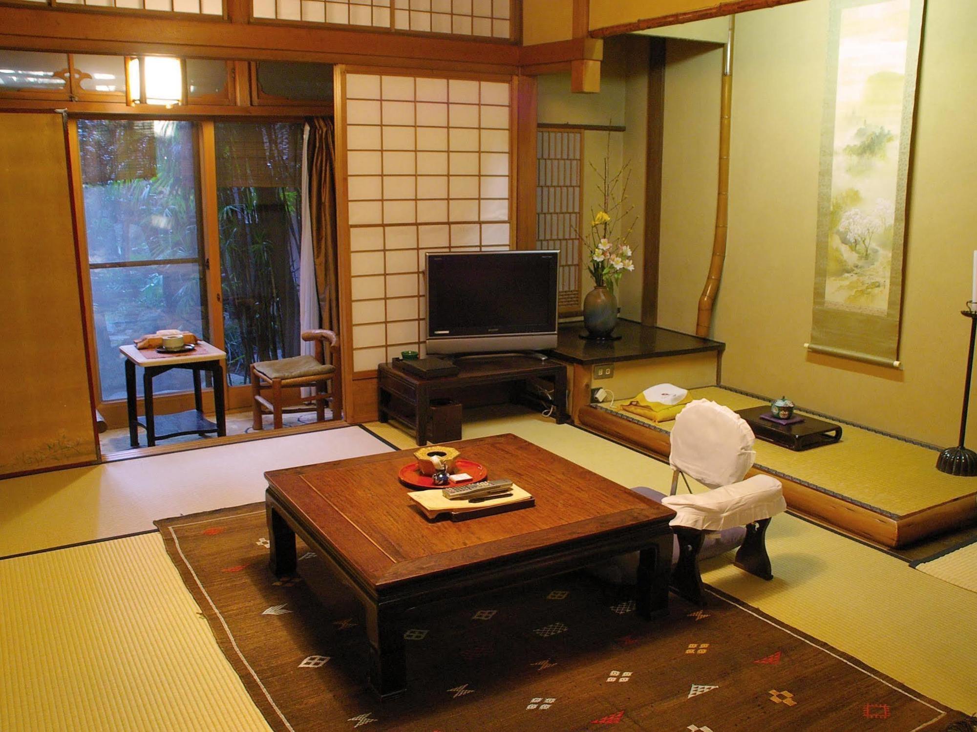 Seikoro Ryokan - Established In 1831 Киото Екстериор снимка