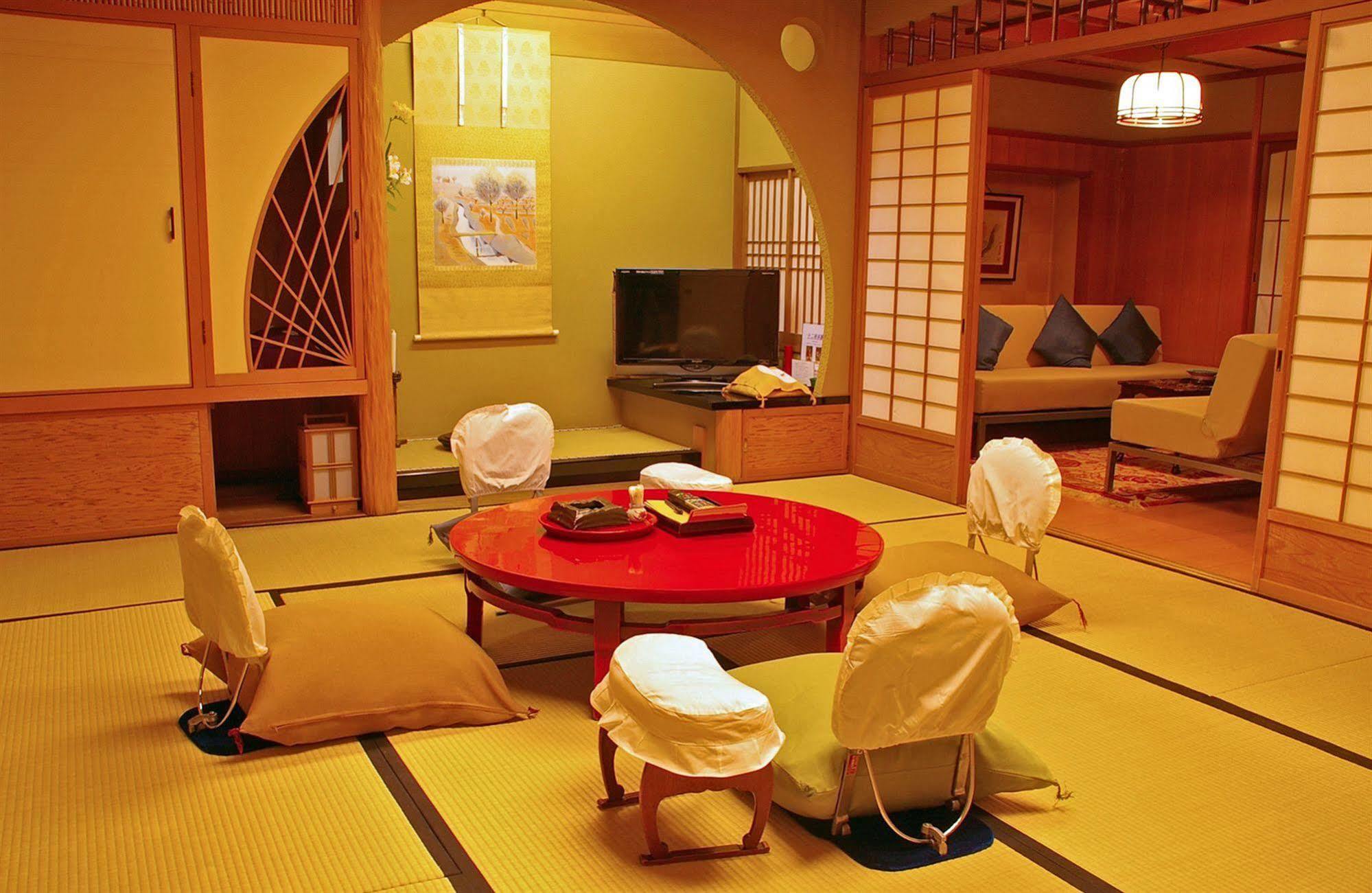 Seikoro Ryokan - Established In 1831 Киото Екстериор снимка